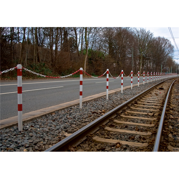 Barrier posts | Steel tube  60 x 2,5 mm | foldable | for padlock | for casting in concretewith ground socket part-no. 470.60approx. 400 mm below ground | hot-dip galvanized and white coatedwith three red reflecting stripes | with 1 eyelet